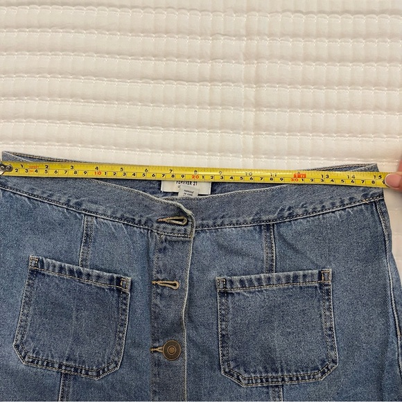 Forever 21 mini denim skirt - Picture 5 of 5